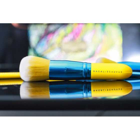 TRAVEL BRUSH SET